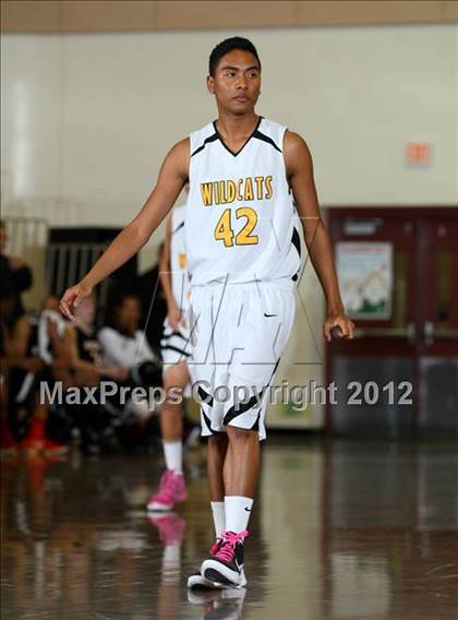 Thumbnail 3 in Harvard-Westlake vs. Whitney (CIF SS Playoffs) photogallery.