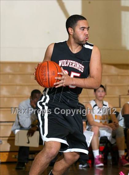 Thumbnail 1 in Harvard-Westlake vs. Whitney (CIF SS Playoffs) photogallery.
