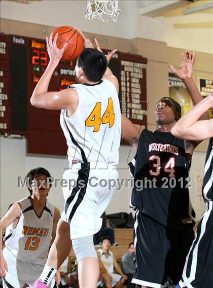 Thumbnail 2 in Harvard-Westlake vs. Whitney (CIF SS Playoffs) photogallery.