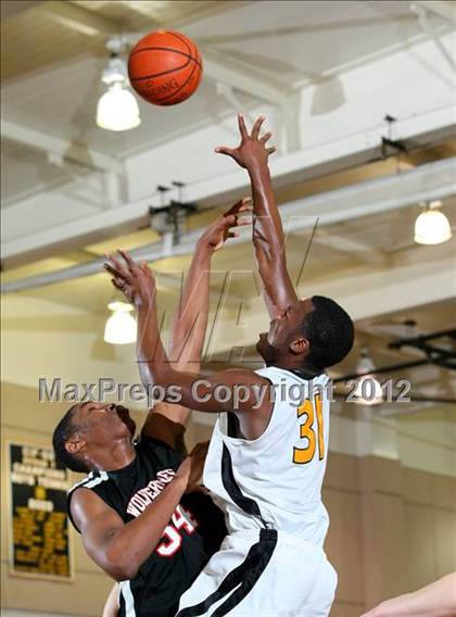Thumbnail 2 in Harvard-Westlake vs. Whitney (CIF SS Playoffs) photogallery.