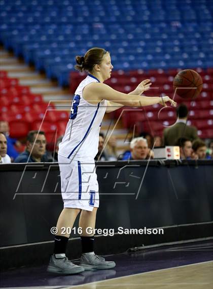 Thumbnail 2 in St. Francis vs Davis photogallery.