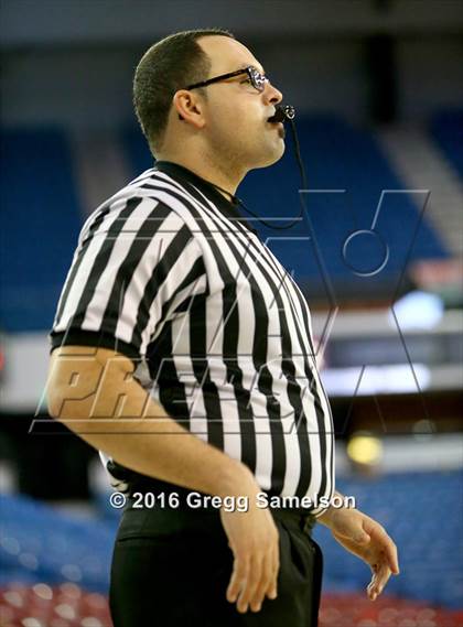 Thumbnail 3 in St. Francis vs Davis photogallery.