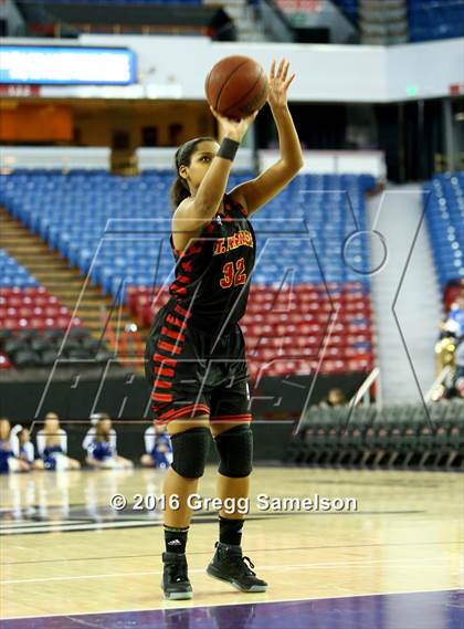 Thumbnail 2 in St. Francis vs Davis photogallery.