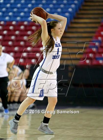 Thumbnail 2 in St. Francis vs Davis photogallery.
