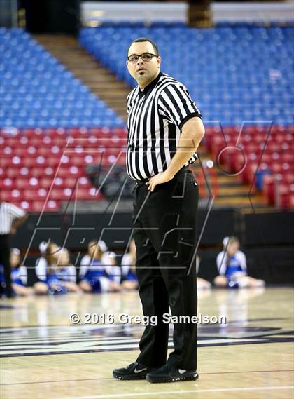 Thumbnail 3 in St. Francis vs Davis photogallery.
