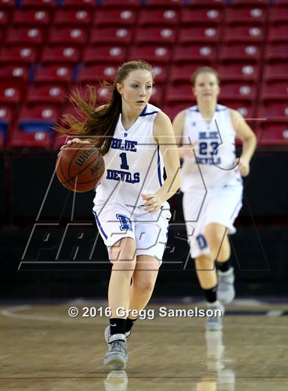 Thumbnail 1 in St. Francis vs Davis photogallery.