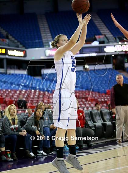 Thumbnail 3 in St. Francis vs Davis photogallery.