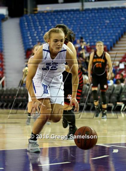 Thumbnail 3 in St. Francis vs Davis photogallery.