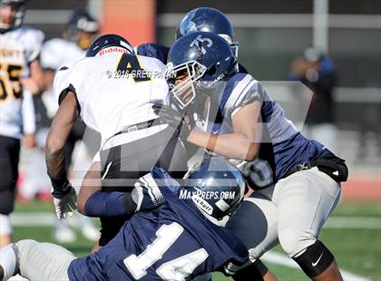 Thumbnail 2 in Eagle Academy II vs. Madison (PSAL Bowl Division 1st Round) photogallery.