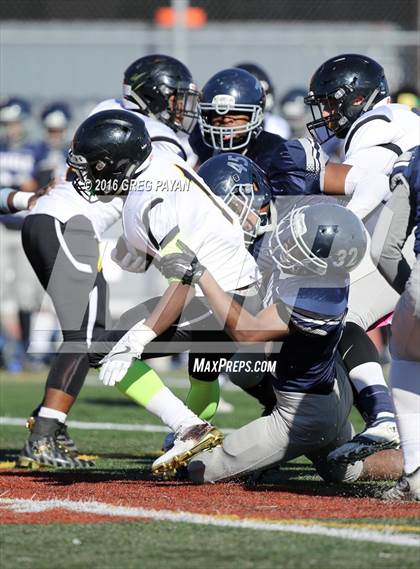 Thumbnail 1 in Eagle Academy II vs. Madison (PSAL Bowl Division 1st Round) photogallery.