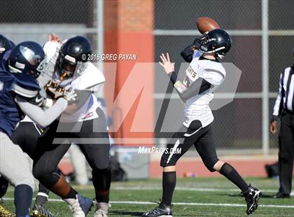 Thumbnail 2 in Eagle Academy II vs. Madison (PSAL Bowl Division 1st Round) photogallery.
