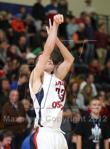 Thumbnail 3 in Neumann-Goretti vs Lake Oswego (Les Schwab Invitational) photogallery.