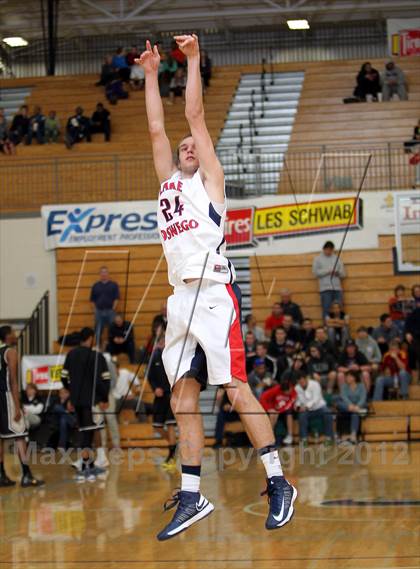 Thumbnail 2 in Neumann-Goretti vs Lake Oswego (Les Schwab Invitational) photogallery.