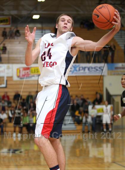 Thumbnail 1 in Neumann-Goretti vs Lake Oswego (Les Schwab Invitational) photogallery.