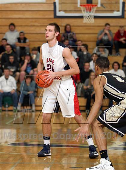 Thumbnail 3 in Neumann-Goretti vs Lake Oswego (Les Schwab Invitational) photogallery.