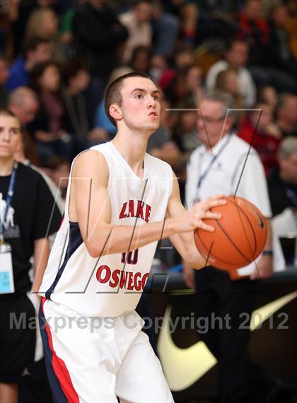 Thumbnail 2 in Neumann-Goretti vs Lake Oswego (Les Schwab Invitational) photogallery.