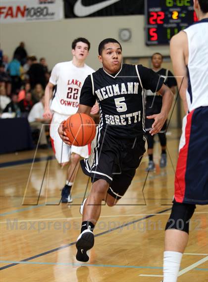 Thumbnail 2 in Neumann-Goretti vs Lake Oswego (Les Schwab Invitational) photogallery.
