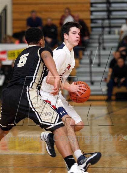 Thumbnail 2 in Neumann-Goretti vs Lake Oswego (Les Schwab Invitational) photogallery.