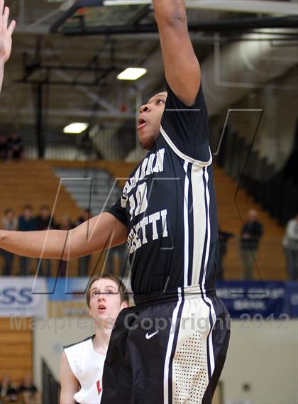 Thumbnail 1 in Neumann-Goretti vs Lake Oswego (Les Schwab Invitational) photogallery.