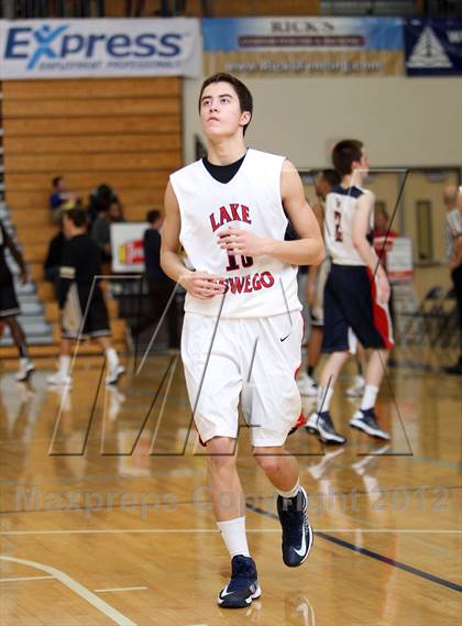 Thumbnail 1 in Neumann-Goretti vs Lake Oswego (Les Schwab Invitational) photogallery.