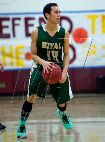 Thumbnail 3 in Royal @ Simi Valley photogallery.