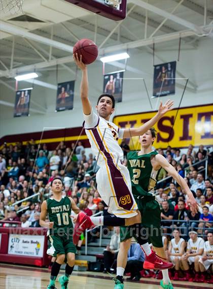 Thumbnail 3 in Royal @ Simi Valley photogallery.