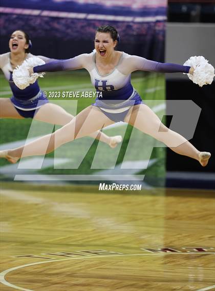 Thumbnail 2 in Highlands Ranch CHSAA Spirit Poms photogallery.