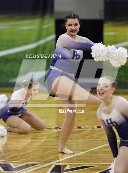 Thumbnail 2 in Highlands Ranch CHSAA Spirit Poms photogallery.