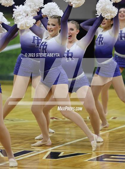 Thumbnail 1 in Highlands Ranch CHSAA Spirit Poms photogallery.
