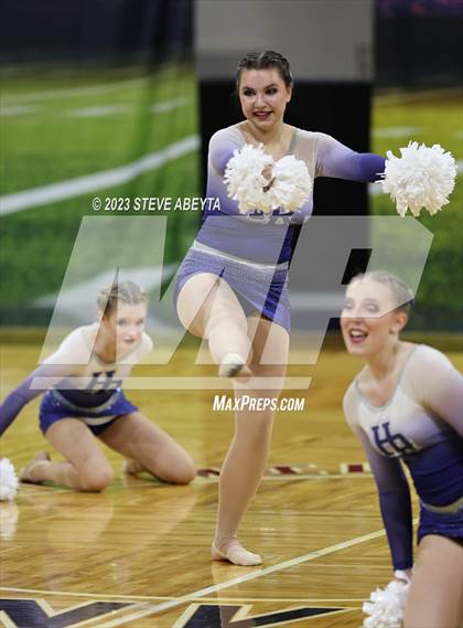 Thumbnail 3 in Highlands Ranch CHSAA Spirit Poms photogallery.