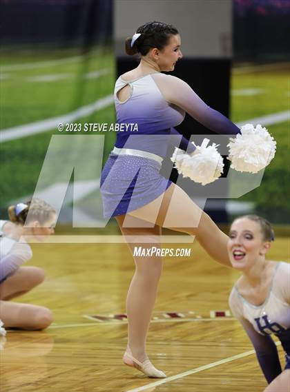 Thumbnail 3 in Highlands Ranch CHSAA Spirit Poms photogallery.