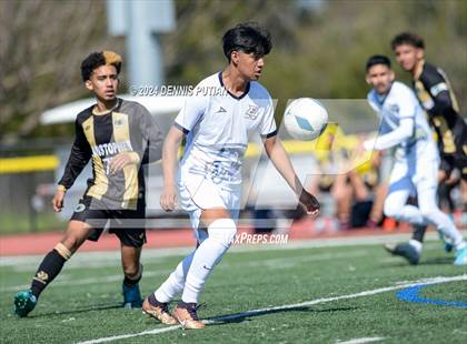 Thumbnail 3 in Christopher vs. Everett Alvarez (CIF CCS D3 Finals) photogallery.