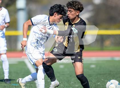 Thumbnail 2 in Christopher vs. Everett Alvarez (CIF CCS D3 Finals) photogallery.