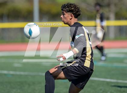 Thumbnail 3 in Christopher vs. Everett Alvarez (CIF CCS D3 Finals) photogallery.
