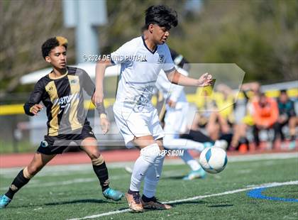 Thumbnail 1 in Christopher vs. Everett Alvarez (CIF CCS D3 Finals) photogallery.