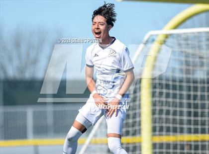 Thumbnail 3 in Christopher vs. Everett Alvarez (CIF CCS D3 Finals) photogallery.