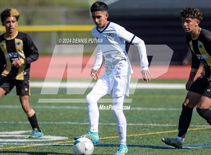 Thumbnail 2 in Christopher vs. Everett Alvarez (CIF CCS D3 Finals) photogallery.