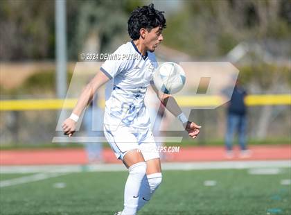Thumbnail 2 in Christopher vs. Everett Alvarez (CIF CCS D3 Finals) photogallery.