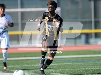 Thumbnail 1 in Christopher vs. Everett Alvarez (CIF CCS D3 Finals) photogallery.