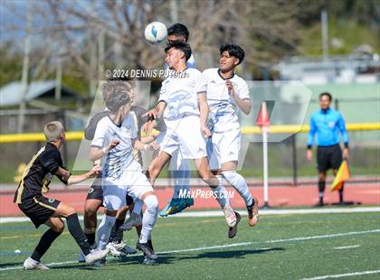 Thumbnail 2 in Christopher vs. Everett Alvarez (CIF CCS D3 Finals) photogallery.