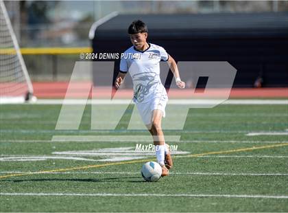 Thumbnail 2 in Christopher vs. Everett Alvarez (CIF CCS D3 Finals) photogallery.