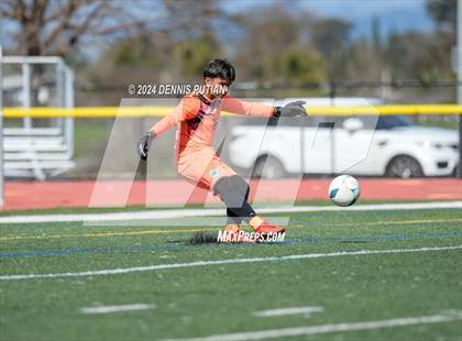 Thumbnail 3 in Christopher vs. Everett Alvarez (CIF CCS D3 Finals) photogallery.