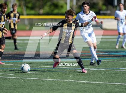 Thumbnail 2 in Christopher vs. Everett Alvarez (CIF CCS D3 Finals) photogallery.