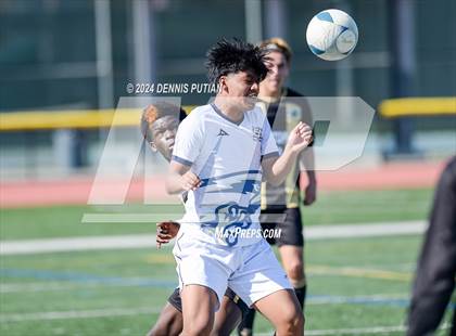 Thumbnail 2 in Christopher vs. Everett Alvarez (CIF CCS D3 Finals) photogallery.