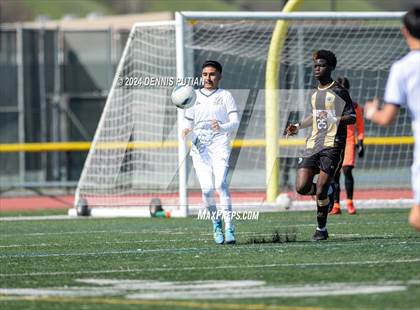 Thumbnail 3 in Christopher vs. Everett Alvarez (CIF CCS D3 Finals) photogallery.