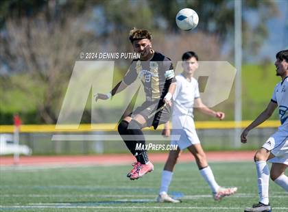 Thumbnail 3 in Christopher vs. Everett Alvarez (CIF CCS D3 Finals) photogallery.