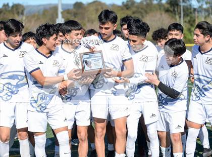 Thumbnail 2 in Christopher vs. Everett Alvarez (CIF CCS D3 Finals) photogallery.