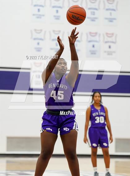 Thumbnail 3 in Martinsville @ Ben Davis (Ben Davis Holiday Classic) photogallery.