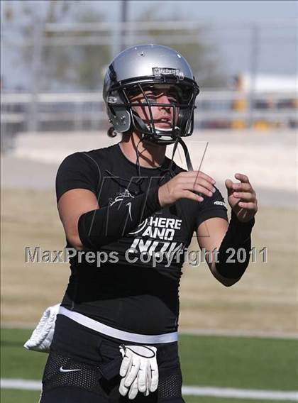 Thumbnail 2 in Carroll vs. Guyer (5A Region 1 Division 2 Final) photogallery.