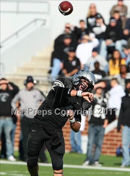 Thumbnail 3 in Carroll vs. Guyer (5A Region 1 Division 2 Final) photogallery.